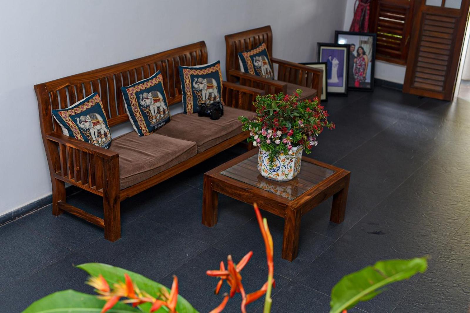 4Ty Two Homestay Galle Eksteriør billede