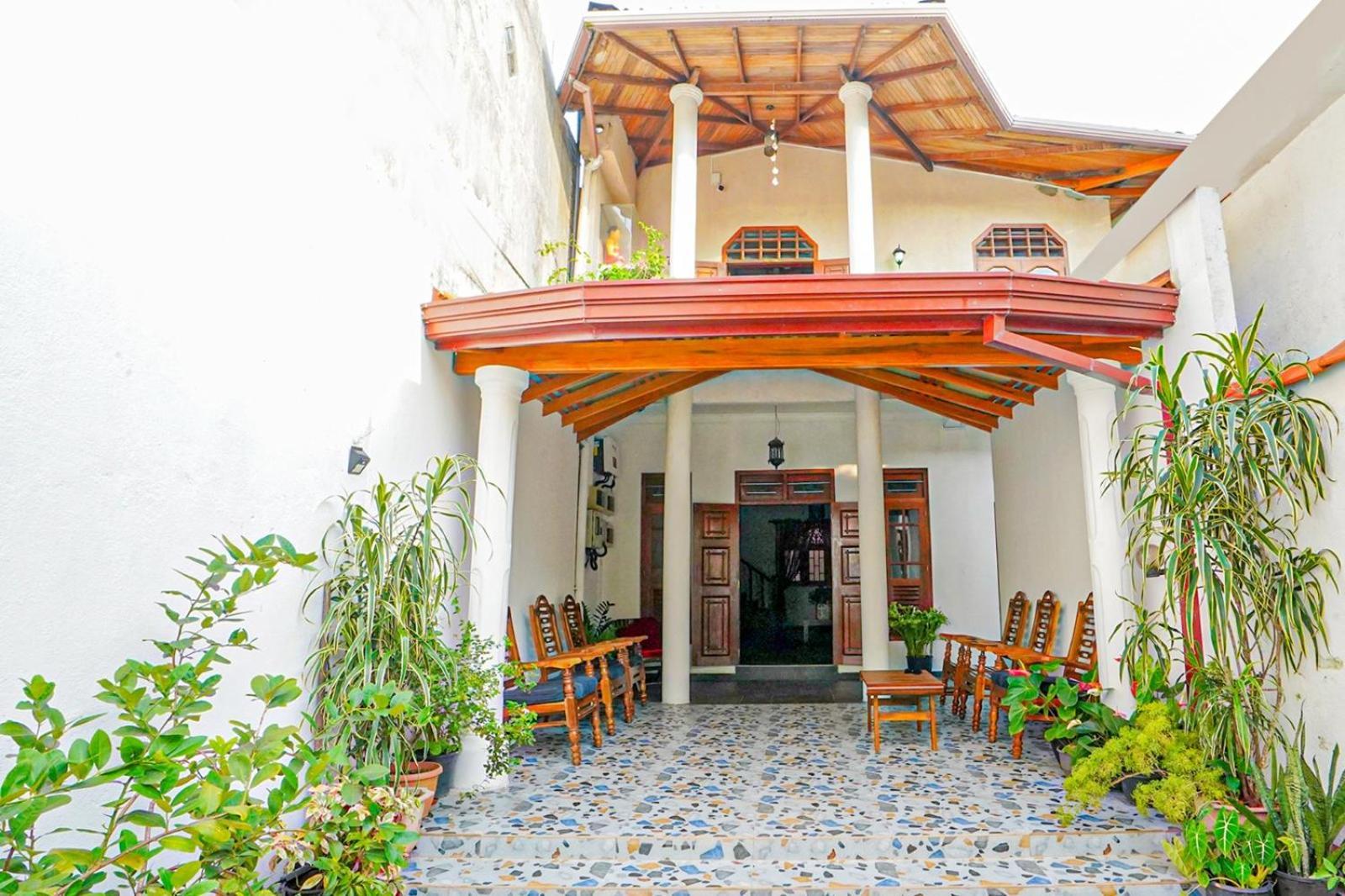 4Ty Two Homestay Galle Eksteriør billede
