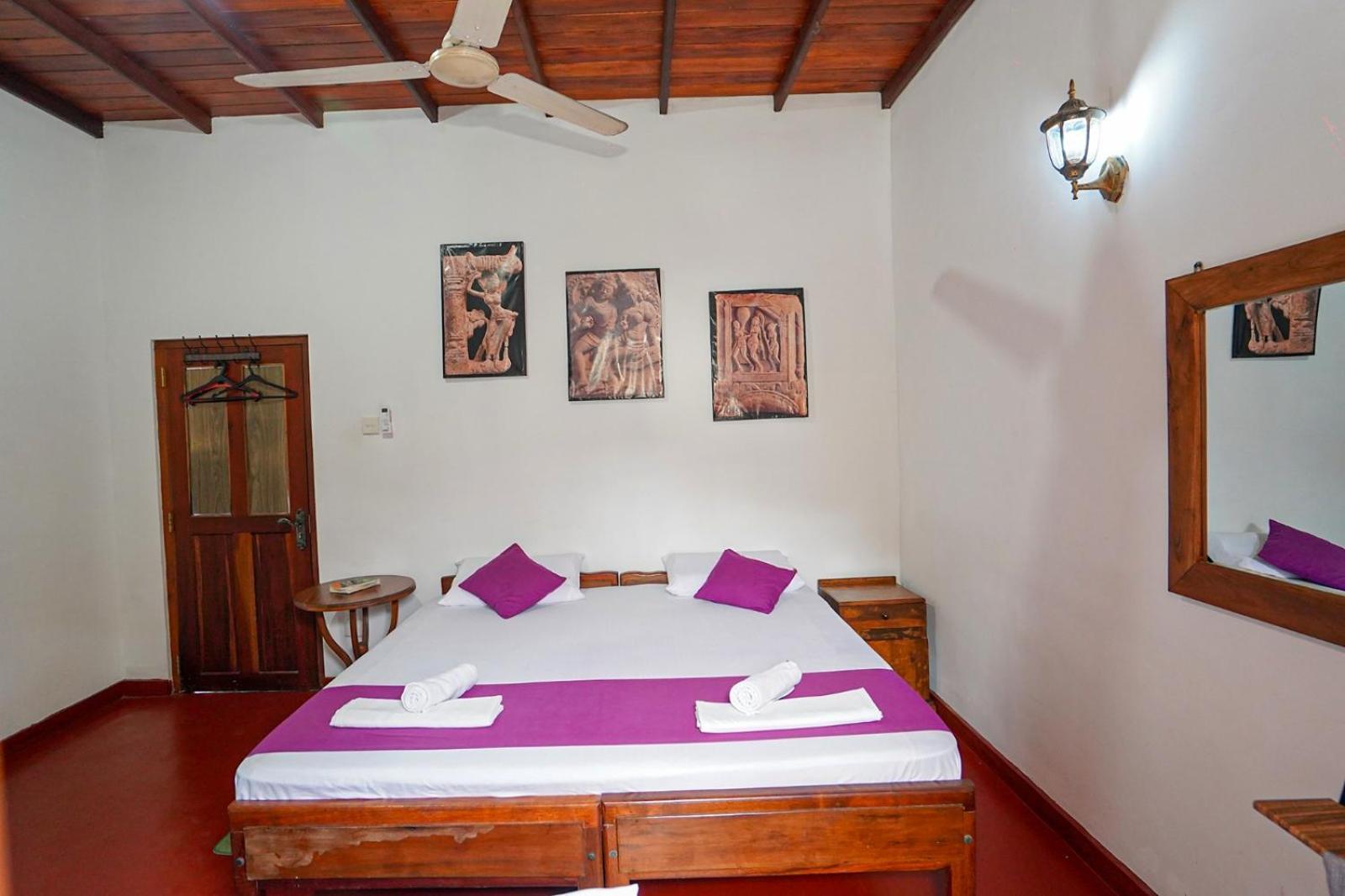 4Ty Two Homestay Galle Eksteriør billede