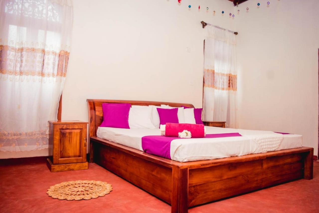 4Ty Two Homestay Galle Eksteriør billede