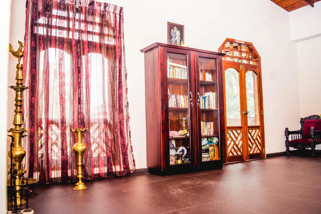 4Ty Two Homestay Galle Eksteriør billede