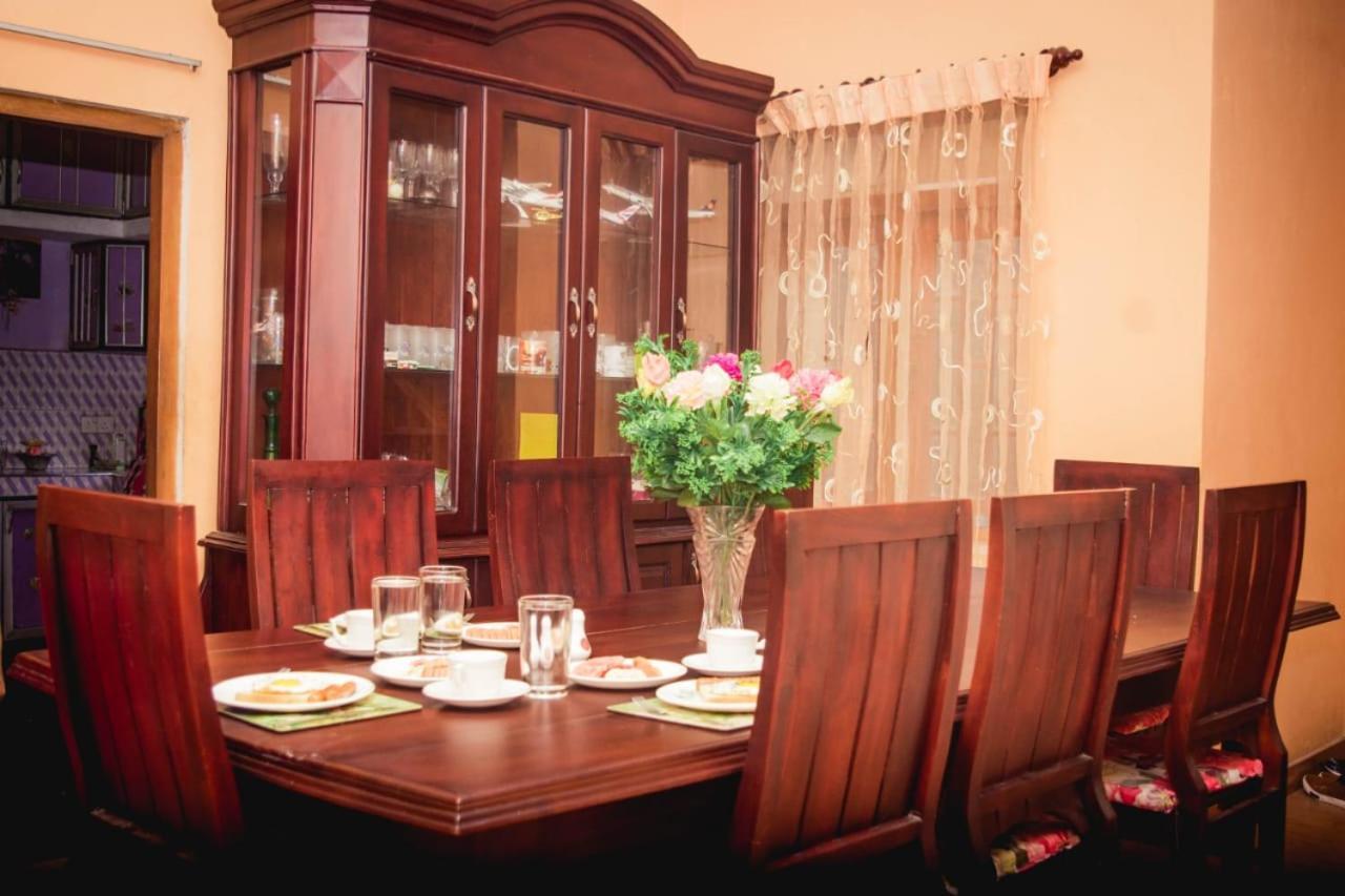 4Ty Two Homestay Galle Eksteriør billede